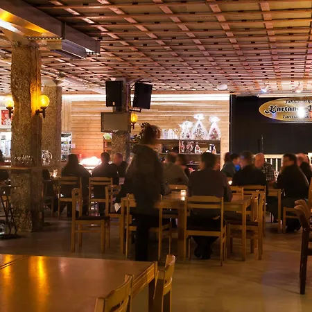 Kartano Kievari 게스트하우스 3*