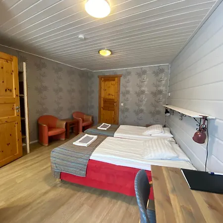 Kartano Kievari 3*