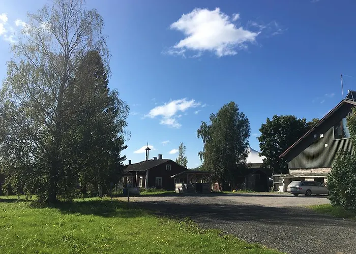 Kartano Kievari بيت ضيافة